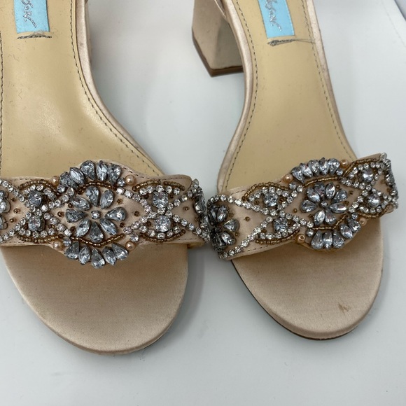 Light Pink Block High Heel with crystals strap - Picture 5 of 8